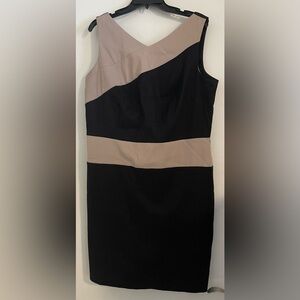 Dressbarn Black and Tan Dress